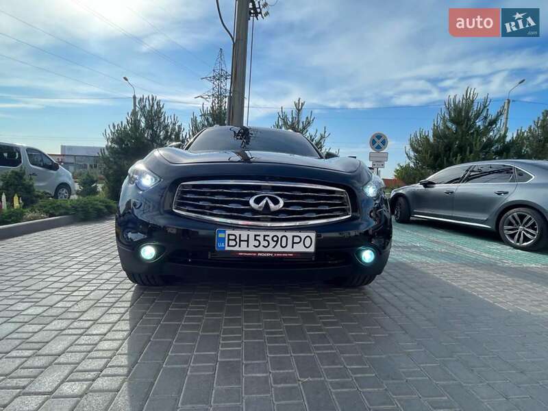 Внедорожник / Кроссовер Infiniti FX 30 2011 в Одессе