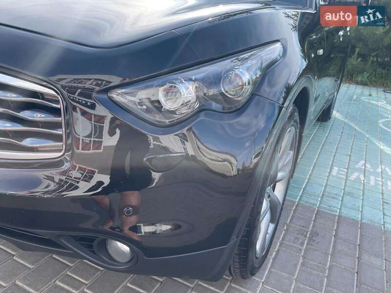 Внедорожник / Кроссовер Infiniti FX 30 2011 в Одессе