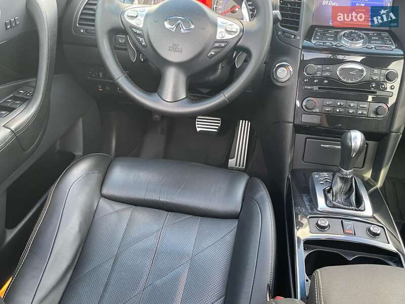 Внедорожник / Кроссовер Infiniti FX 30 2011 в Одессе