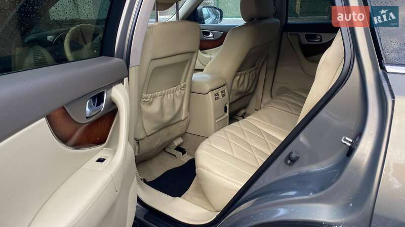 Внедорожник / Кроссовер Infiniti FX 30 2011 в Шептицькому