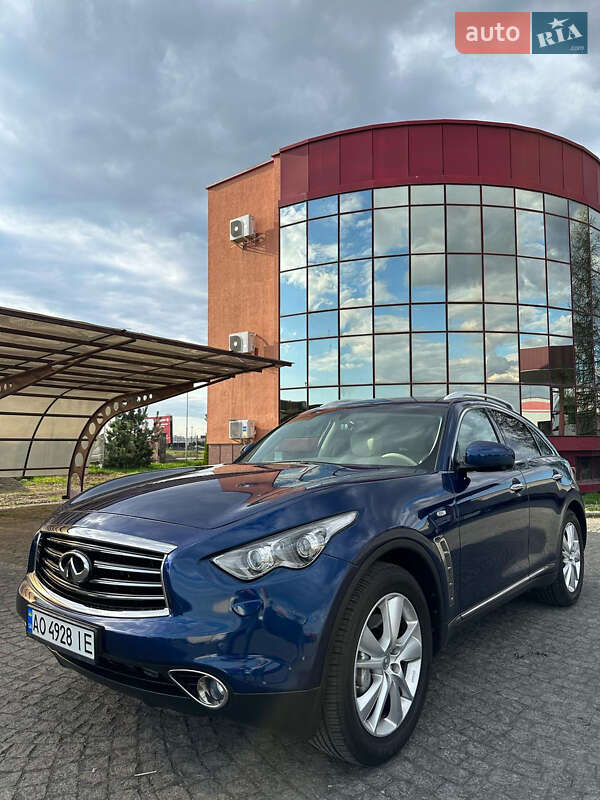 Внедорожник / Кроссовер Infiniti FX 30 2012 в Мукачево