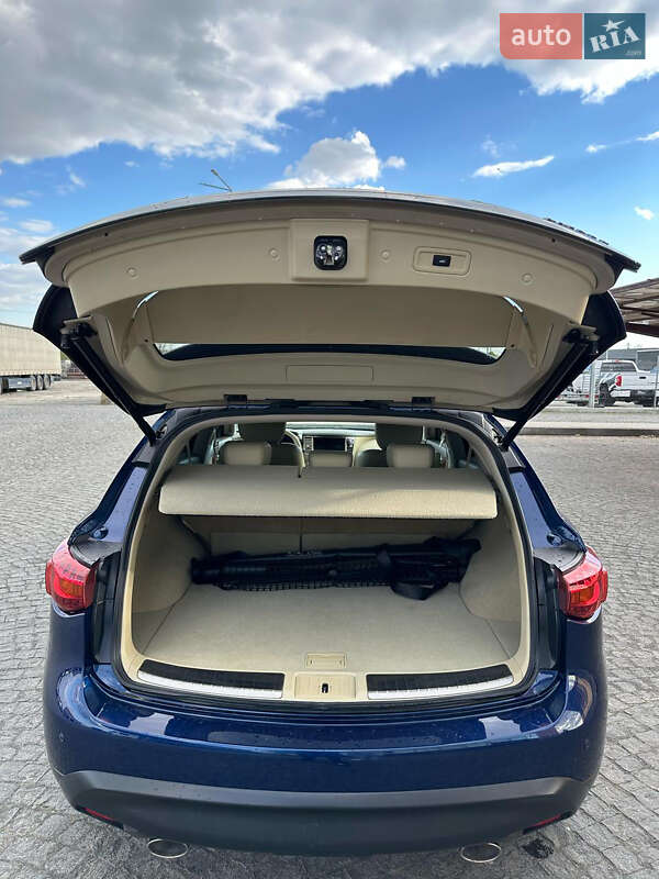 Внедорожник / Кроссовер Infiniti FX 30 2012 в Мукачево