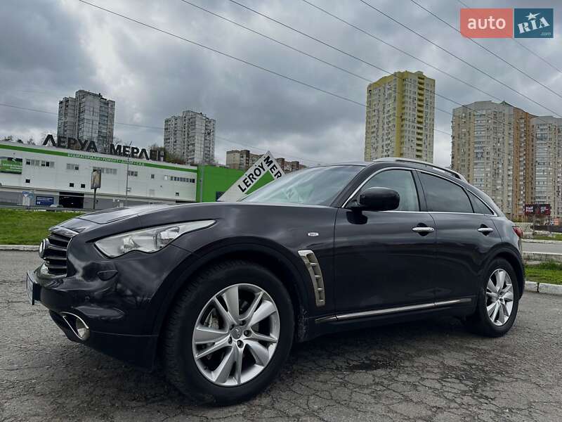 Позашляховик / Кросовер Infiniti FX 30 2013 в Києві