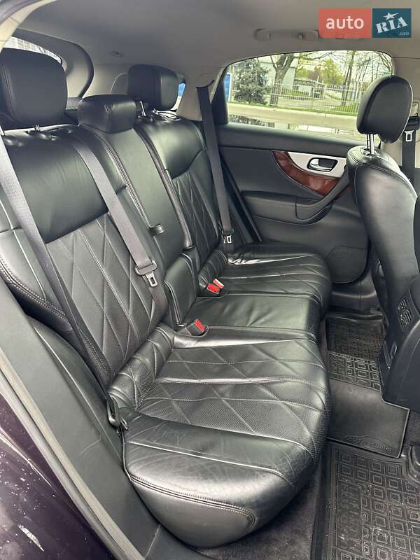 Позашляховик / Кросовер Infiniti FX 30 2013 в Києві