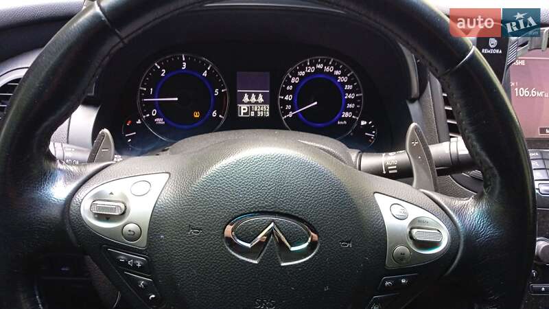 Позашляховик / Кросовер Infiniti FX 30 2012 в Звягелі