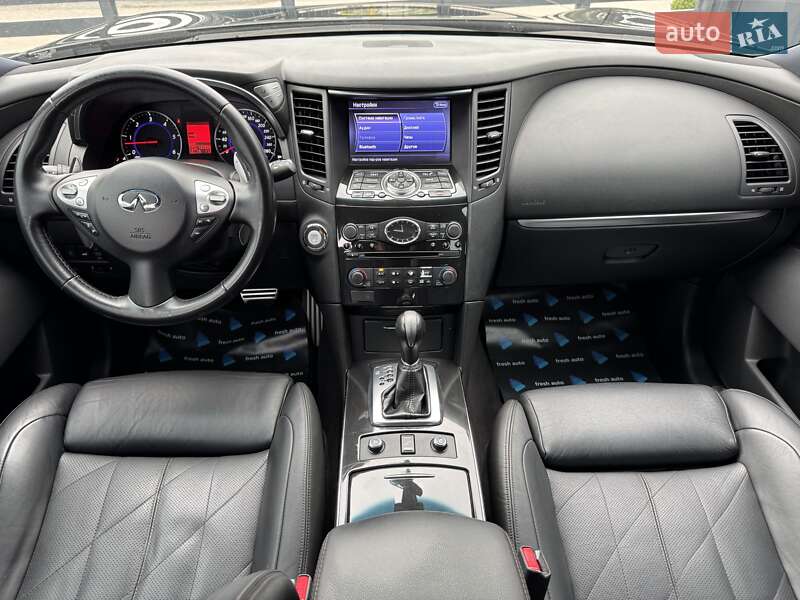 Внедорожник / Кроссовер Infiniti FX 30 2011 в Ровно фото 4 Внедорожник / Кроссовер Infiniti FX 30 2011 в Ровно