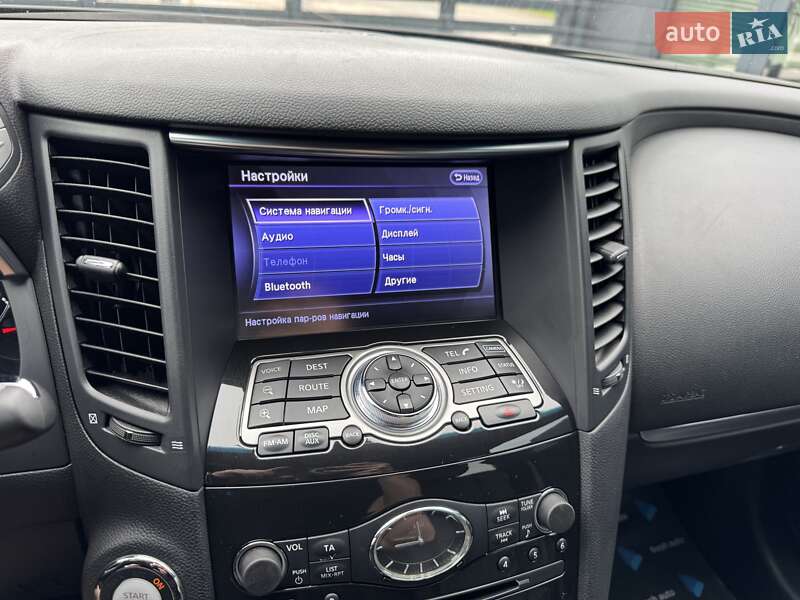 Внедорожник / Кроссовер Infiniti FX 30 2011 в Ровно фото 24 Внедорожник / Кроссовер Infiniti FX 30 2011 в Ровно