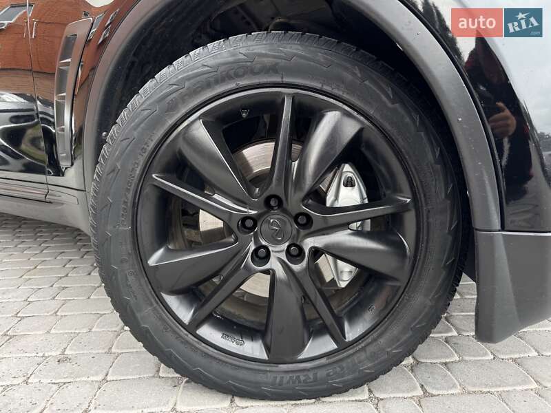Внедорожник / Кроссовер Infiniti FX 30 2012 в Виннице