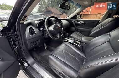 Внедорожник / Кроссовер Infiniti FX 30 2012 в 