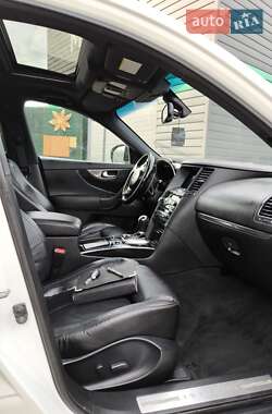 Внедорожник / Кроссовер Infiniti FX 30 2010 в 