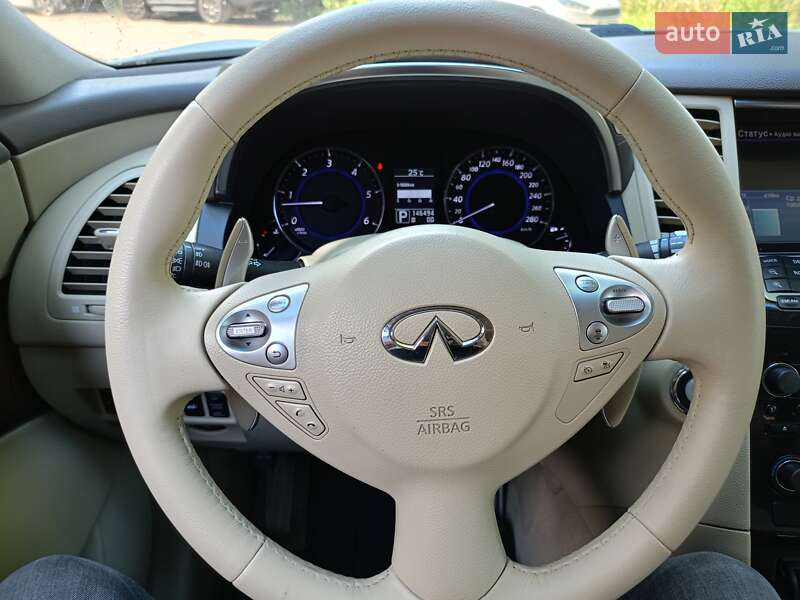 Позашляховик / Кросовер Infiniti FX 30 2012 в Києві