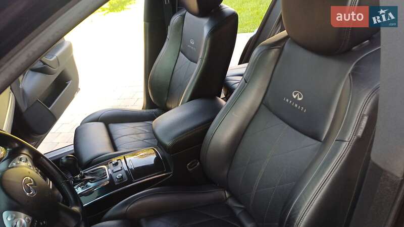 Внедорожник / Кроссовер Infiniti FX 30 2011 в Дрогобыче