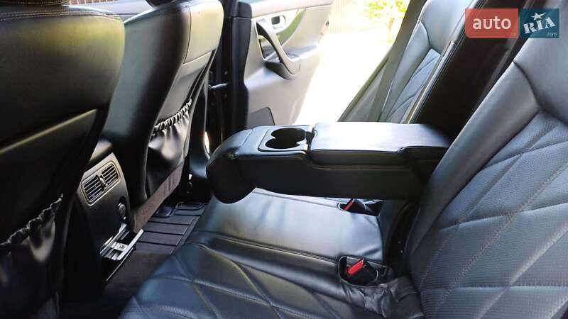 Внедорожник / Кроссовер Infiniti FX 30 2011 в Дрогобыче