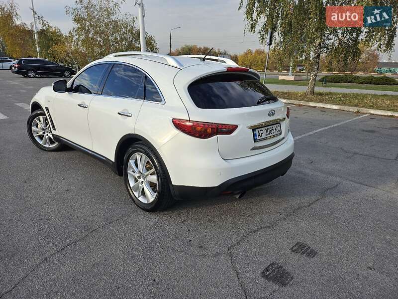 Внедорожник / Кроссовер Infiniti FX 30 2012 в Запорожье