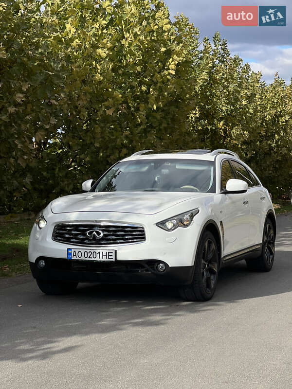 Внедорожник / Кроссовер Infiniti FX 30 2011 в Виноградове фото Внедорожник / Кроссовер Infiniti FX 30 2011 в Виноградове
