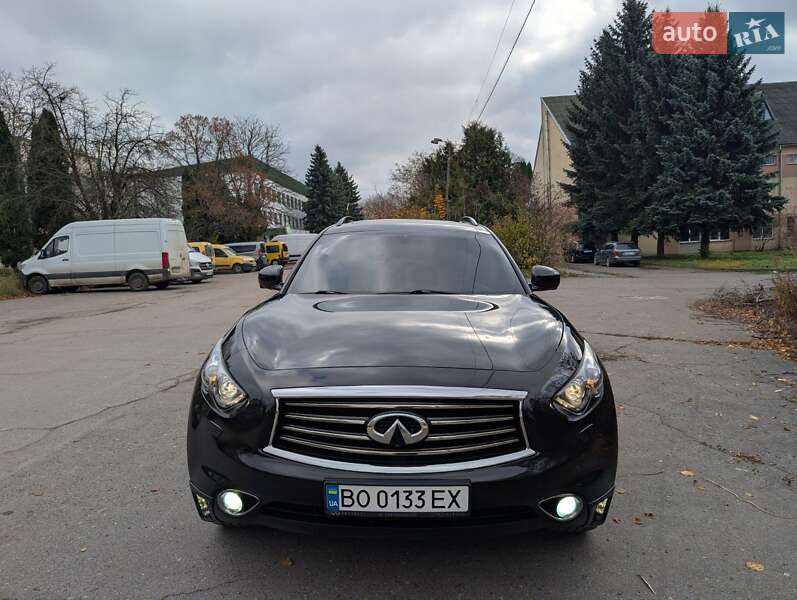 Внедорожник / Кроссовер Infiniti FX 30 2011 в Дубно