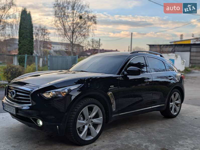 Внедорожник / Кроссовер Infiniti FX 30 2011 в Дубно