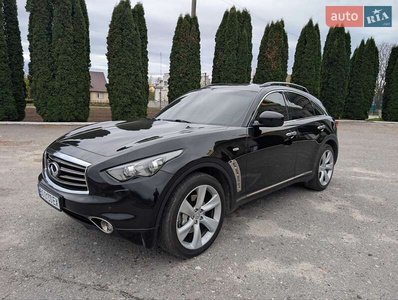 Infiniti FX 30 2011