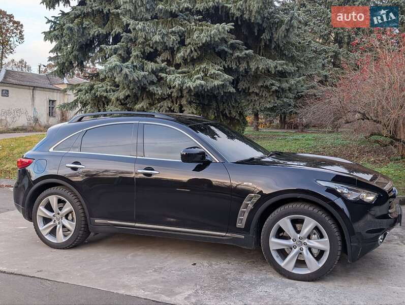 Внедорожник / Кроссовер Infiniti FX 30 2011 в Дубно