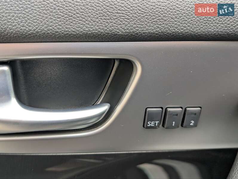 Внедорожник / Кроссовер Infiniti FX 30 2011 в Дубно