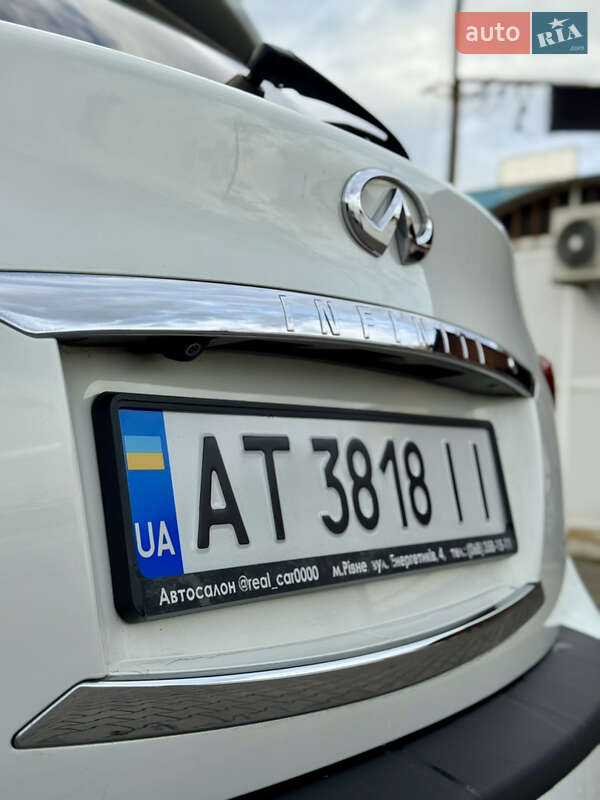 Внедорожник / Кроссовер Infiniti FX 30 2010 в Черновцах