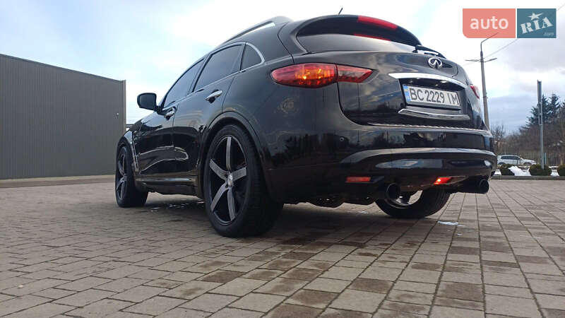 Внедорожник / Кроссовер Infiniti FX 30 2011 в Дрогобыче