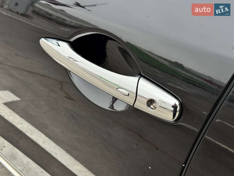 Внедорожник / Кроссовер Infiniti FX 30 2012 в Киеве фото 27 Внедорожник / Кроссовер Infiniti FX 30 2012 в Киеве