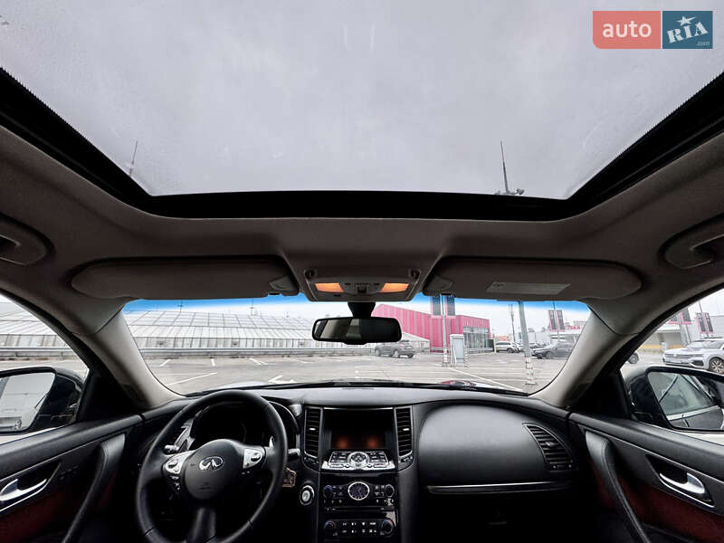 Внедорожник / Кроссовер Infiniti FX 30 2012 в Киеве фото 40 Внедорожник / Кроссовер Infiniti FX 30 2012 в Киеве