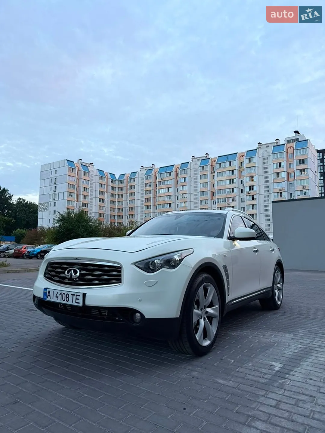 2011 Infiniti FX - мініатюра 30
