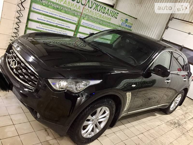 Внедорожник / Кроссовер Infiniti FX 35 2008 в Краматорске