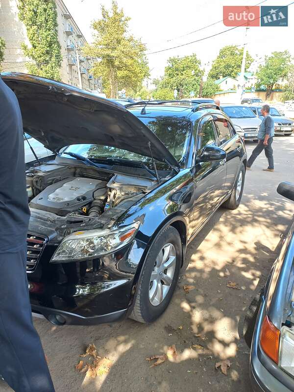 Позашляховик / Кросовер Infiniti FX 35 2005 в Херсоні фото 10 Позашляховик / Кросовер Infiniti FX 35 2005 в Херсоні