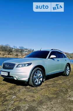 Позашляховик / Кросовер Infiniti FX 35 2007 в 