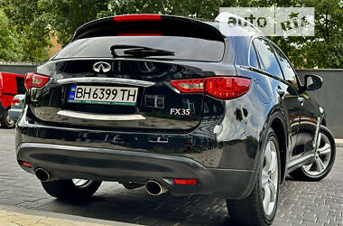 Внедорожник / Кроссовер Infiniti FX 35 2008 в 