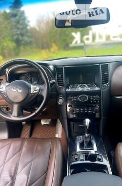 Внедорожник / Кроссовер Infiniti FX 35 2009 в 