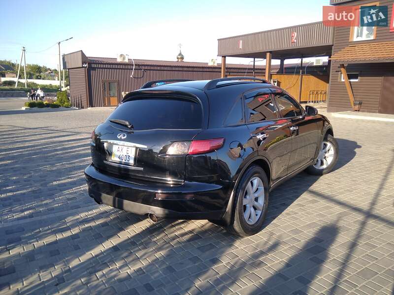 Позашляховик / Кросовер Infiniti FX 35 2003 в Новоукраїнці