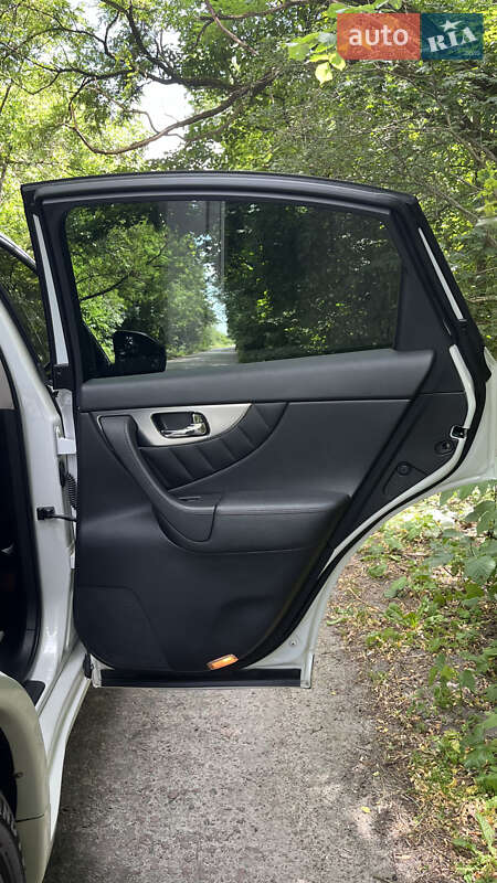 Внедорожник / Кроссовер Infiniti FX 35 2009 в Киеве