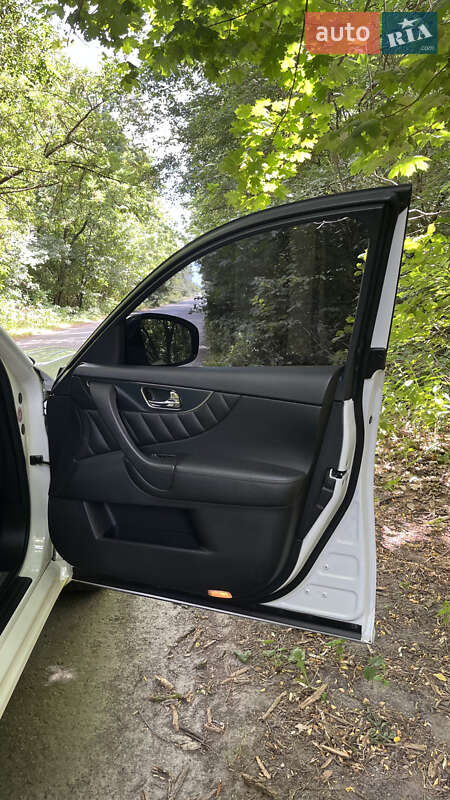 Внедорожник / Кроссовер Infiniti FX 35 2009 в Киеве