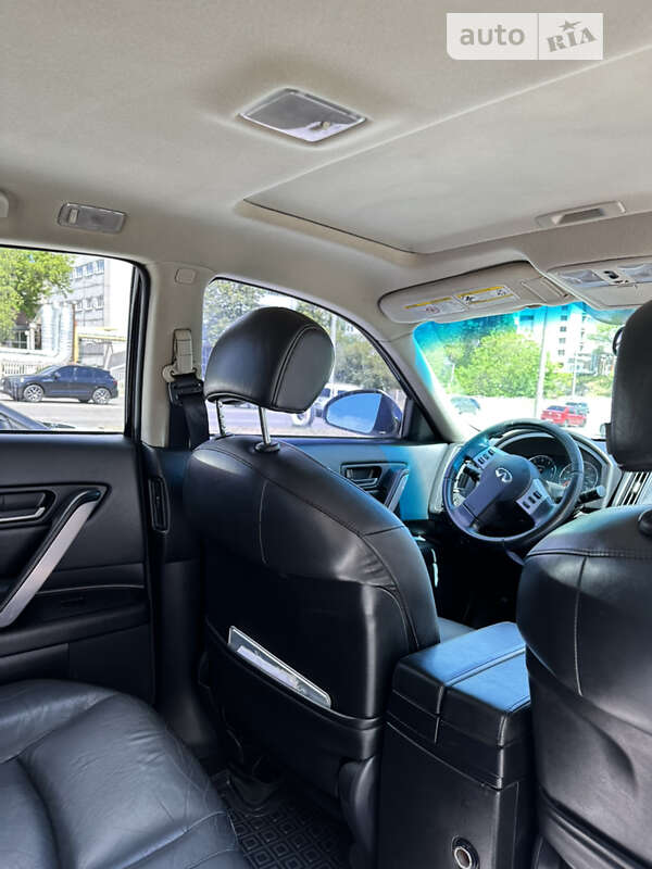 Внедорожник / Кроссовер Infiniti FX 35 2004 в Днепре фото 19 Внедорожник / Кроссовер Infiniti FX 35 2004 в Днепре