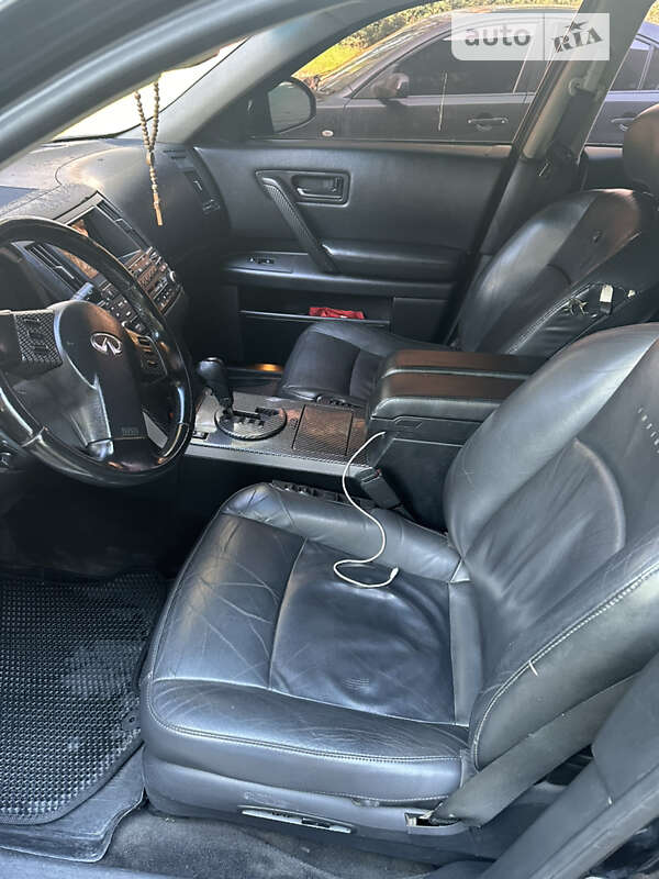 Позашляховик / Кросовер Infiniti FX 35 2004 в Чернівцях