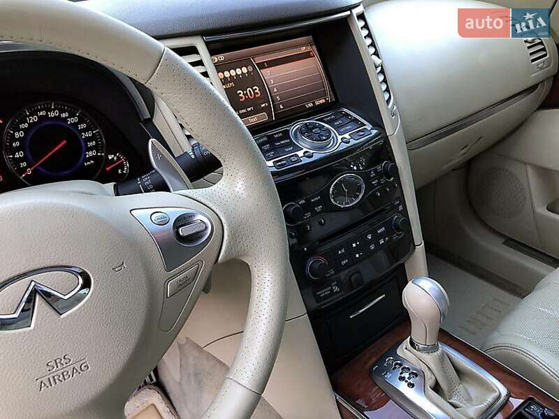 Позашляховик / Кросовер Infiniti FX 35 2008 в Луцьку фото 18 Позашляховик / Кросовер Infiniti FX 35 2008 в Луцьку