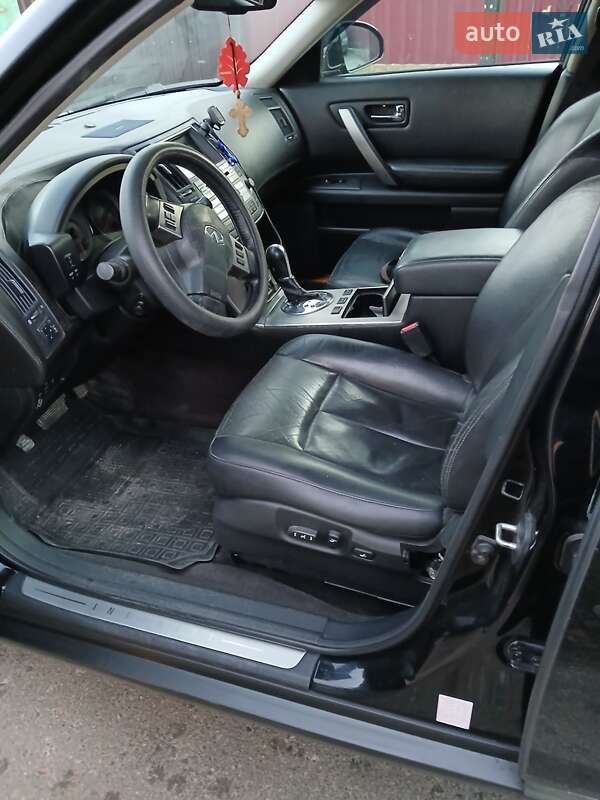 Внедорожник / Кроссовер Infiniti FX 35 2007 в Нерубайском