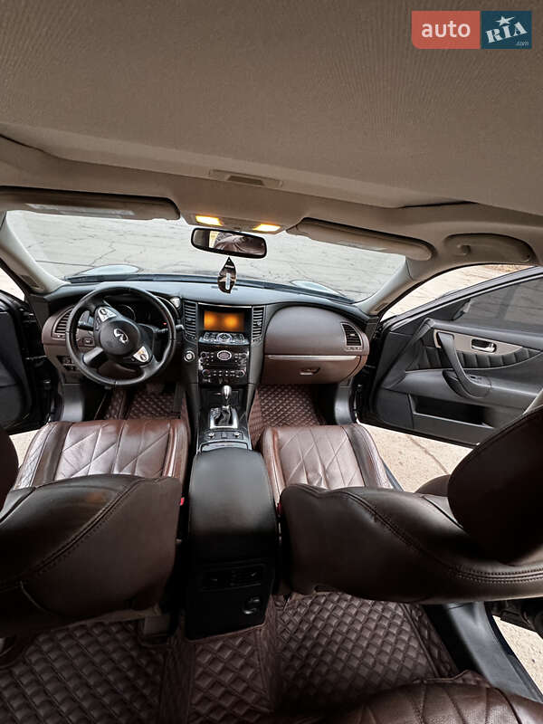 Позашляховик / Кросовер Infiniti FX 35 2011 в Павлограді