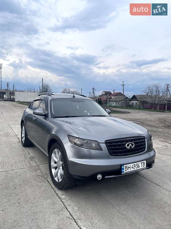 Внедорожник / Кроссовер Infiniti FX 35 2007 в 