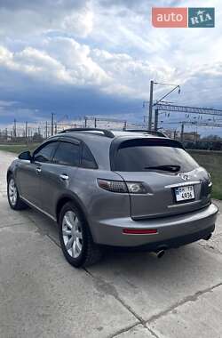 Внедорожник / Кроссовер Infiniti FX 35 2007 в 