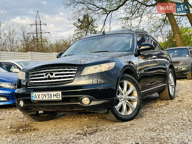 Позашляховик / Кросовер Infiniti FX 35 2003 в 
