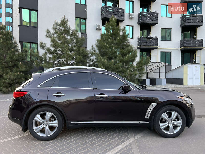 Позашляховик / Кросовер Infiniti FX 35 2008 в Києві