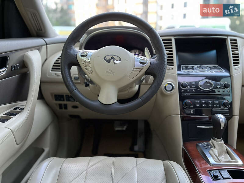 Позашляховик / Кросовер Infiniti FX 35 2008 в Києві