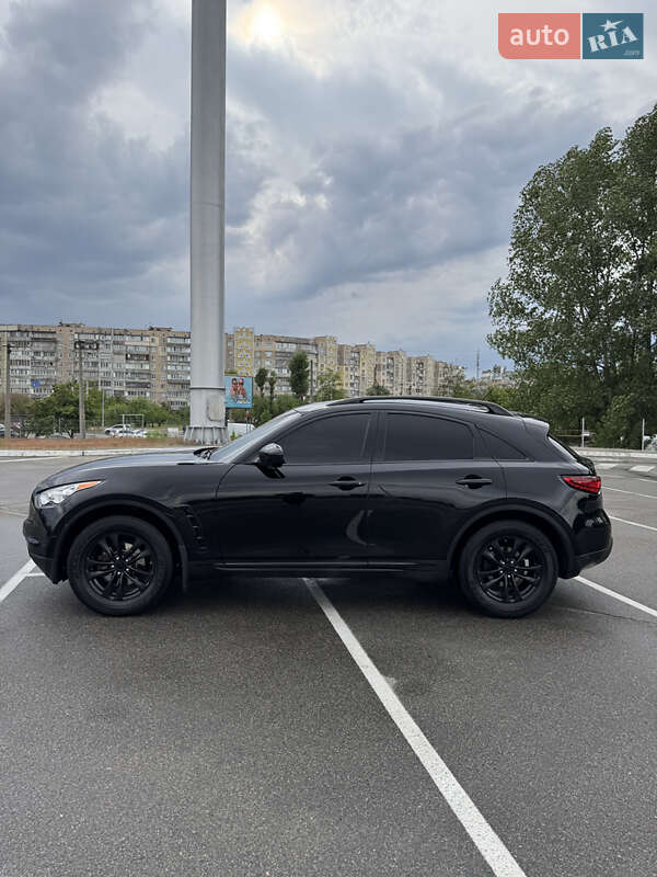 Внедорожник / Кроссовер Infiniti FX 35 2012 в Киеве