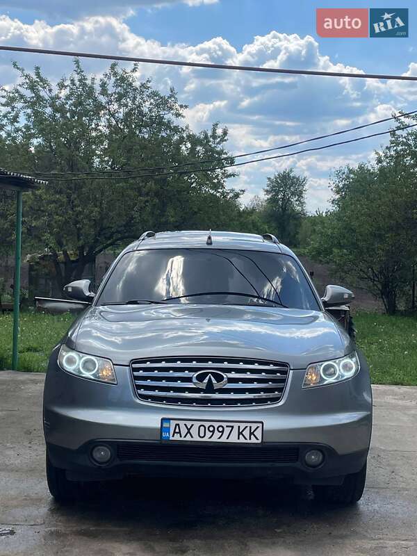 Infiniti FX 35 2003