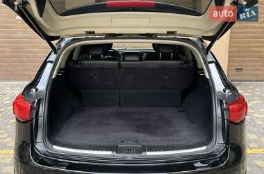 Внедорожник / Кроссовер Infiniti FX 35 2010 в 